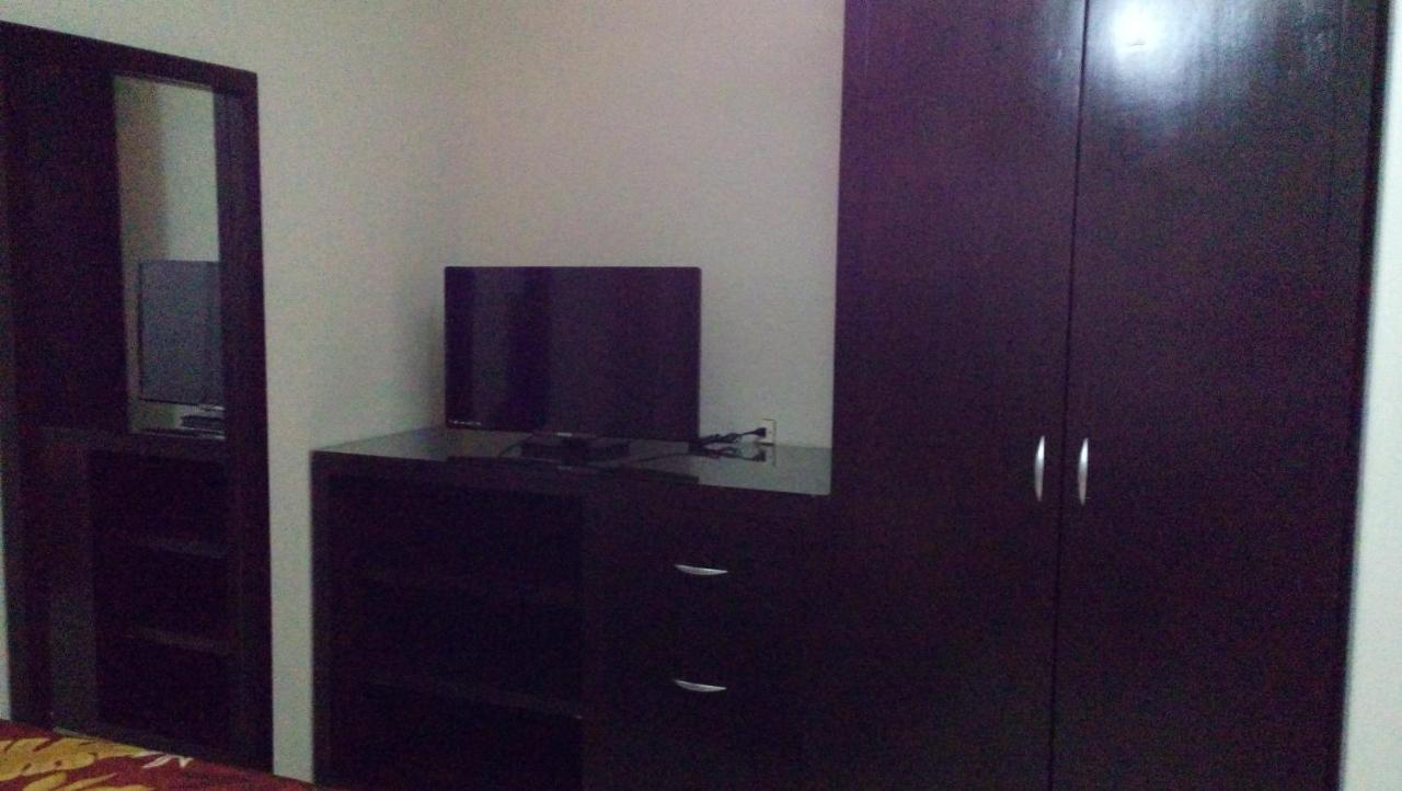 Hotel Y Suites Maria Fernanda Zitacuaro ภายนอก รูปภาพ